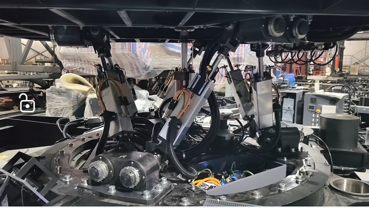 LDR一体式电动缸在六自由度模拟器应用